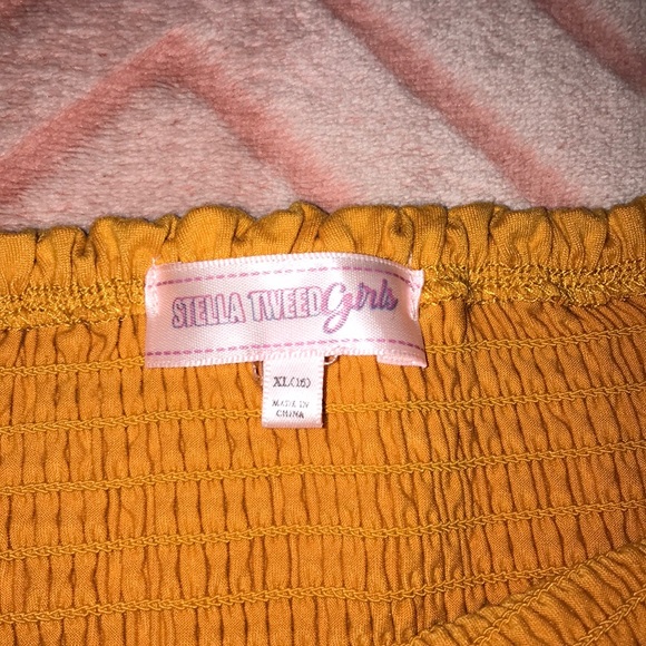 Crop top - Picture 2 of 3